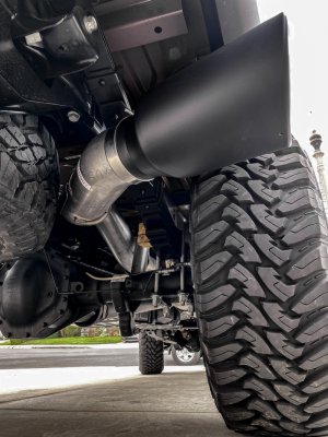 Ford F-450 Super Duty Performance Exhaust - Single Exit - Banks Power - Monster, DPF-back, 5 in. diameter, Ob-Round Tip - Black - `17-`25